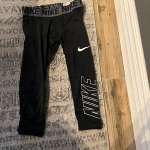 Boy's Youth Large Nike 3/4 Length Compression Tights